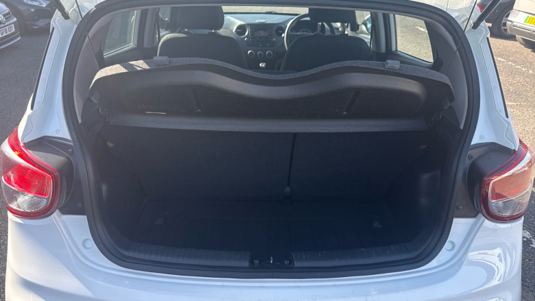 Hyundai i10 1.0 SE 5dr Petrol Hatchback